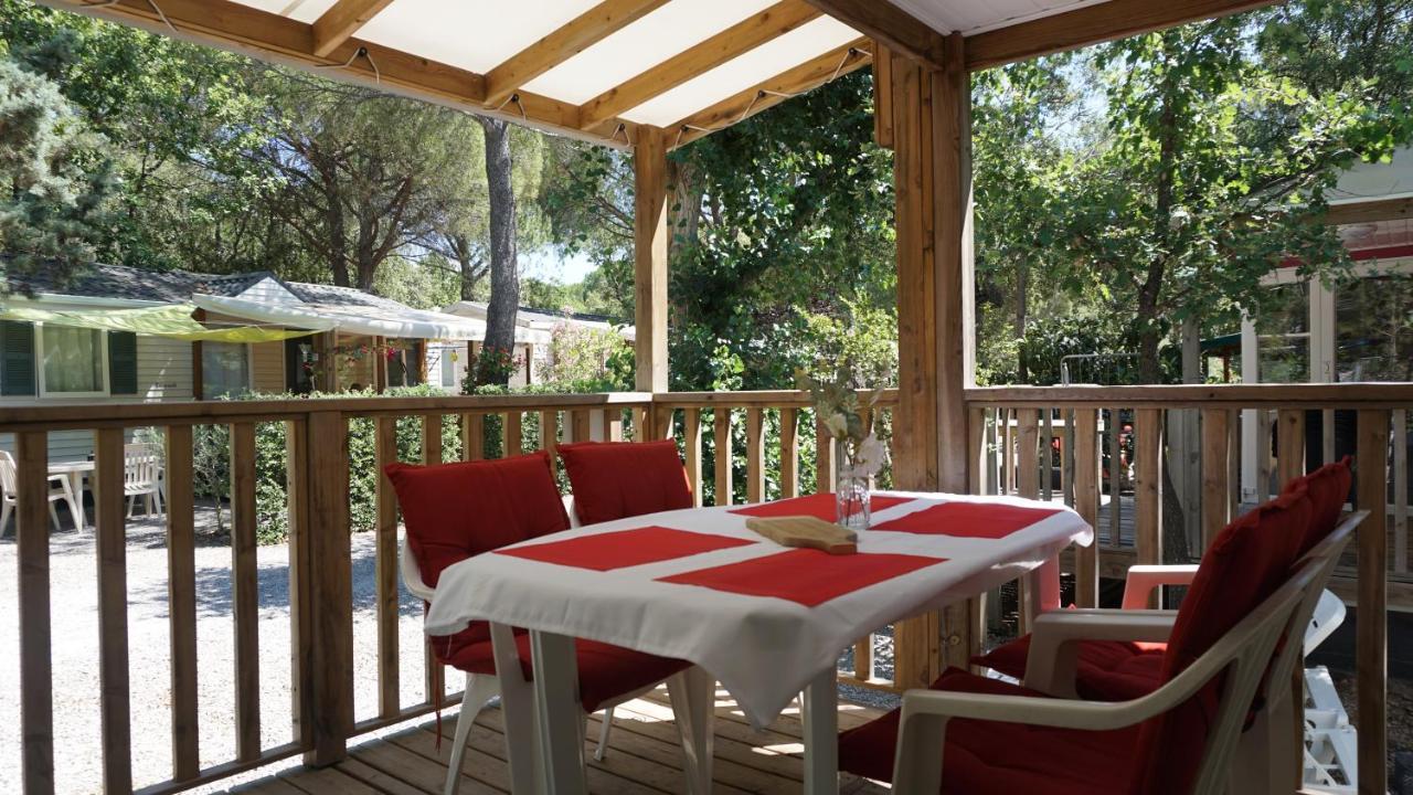 Hotel Luxe chalet voor 5 personen op Camping Leï Suves JoyCasa à Roquebrune-sur Argens Extérieur photo